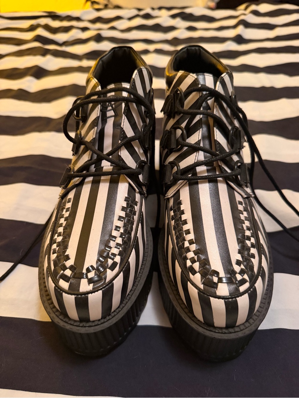 STRANGECVLT Black/White Vegan Leather High Stripe 2.5" Platform Creeper Sz 9